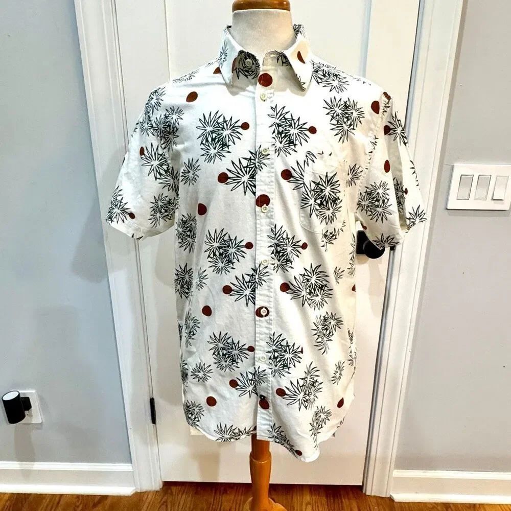 Taylor Stitch California Linen Blend Short Sleeve Tropical Shirt. Size 44 (Large